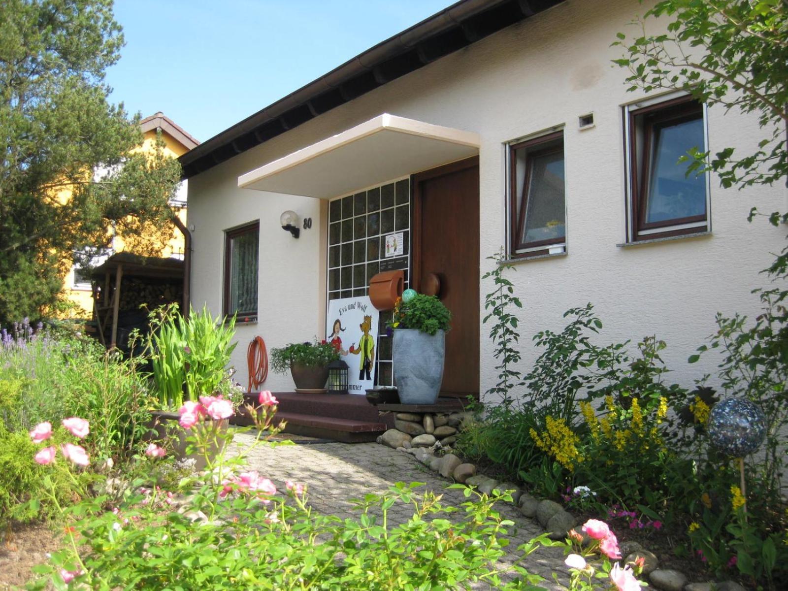 Eva Und Wolf Apartment